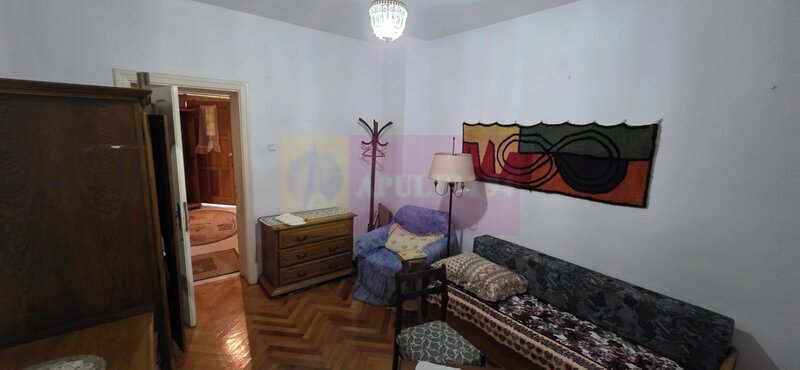Vila de vanzare cu 6 camere si teren de 1000 mp in Cornu, Prahova